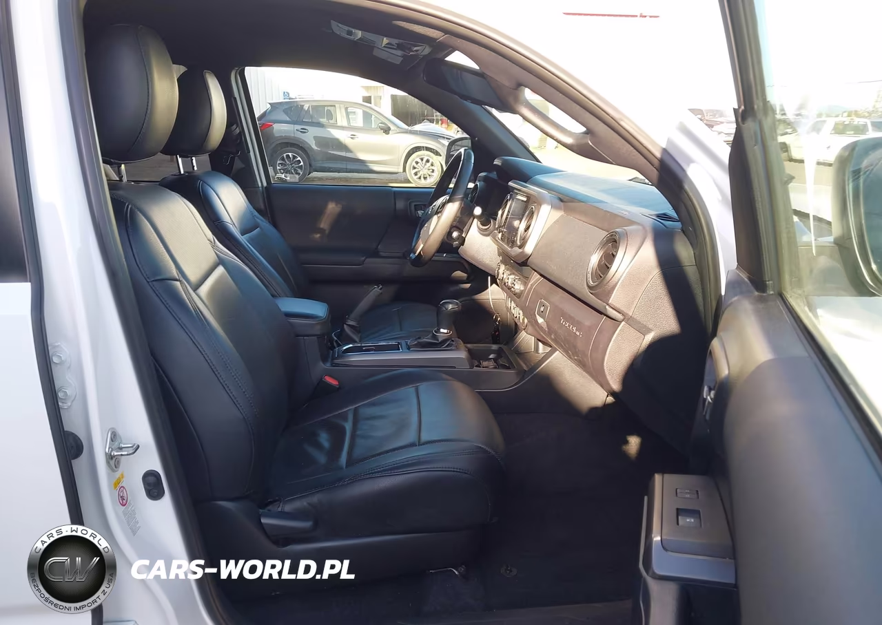 2019 Toyota Tacoma Trd Off Road VIN:3TMCZ5AN5KM210748 - 5