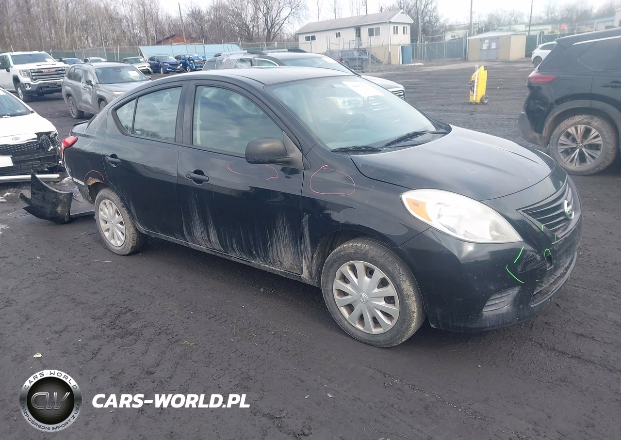 2013 Nissan Versa 1.6 S