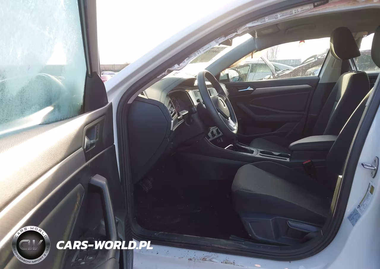 2019 Volkswagen Jetta VIN:3VWCB7BUXKM203197 - 17