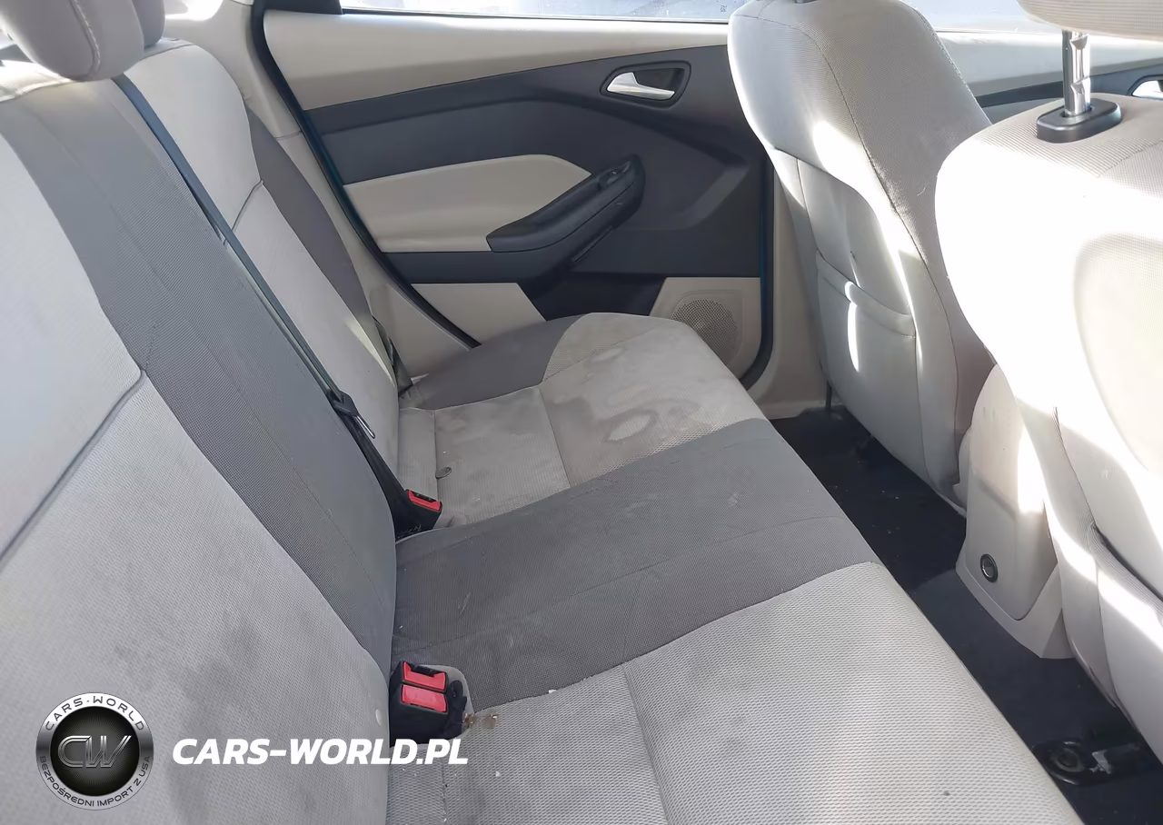 2014 Ford Focus Se VIN:1FADP3F24EL117552 - 8