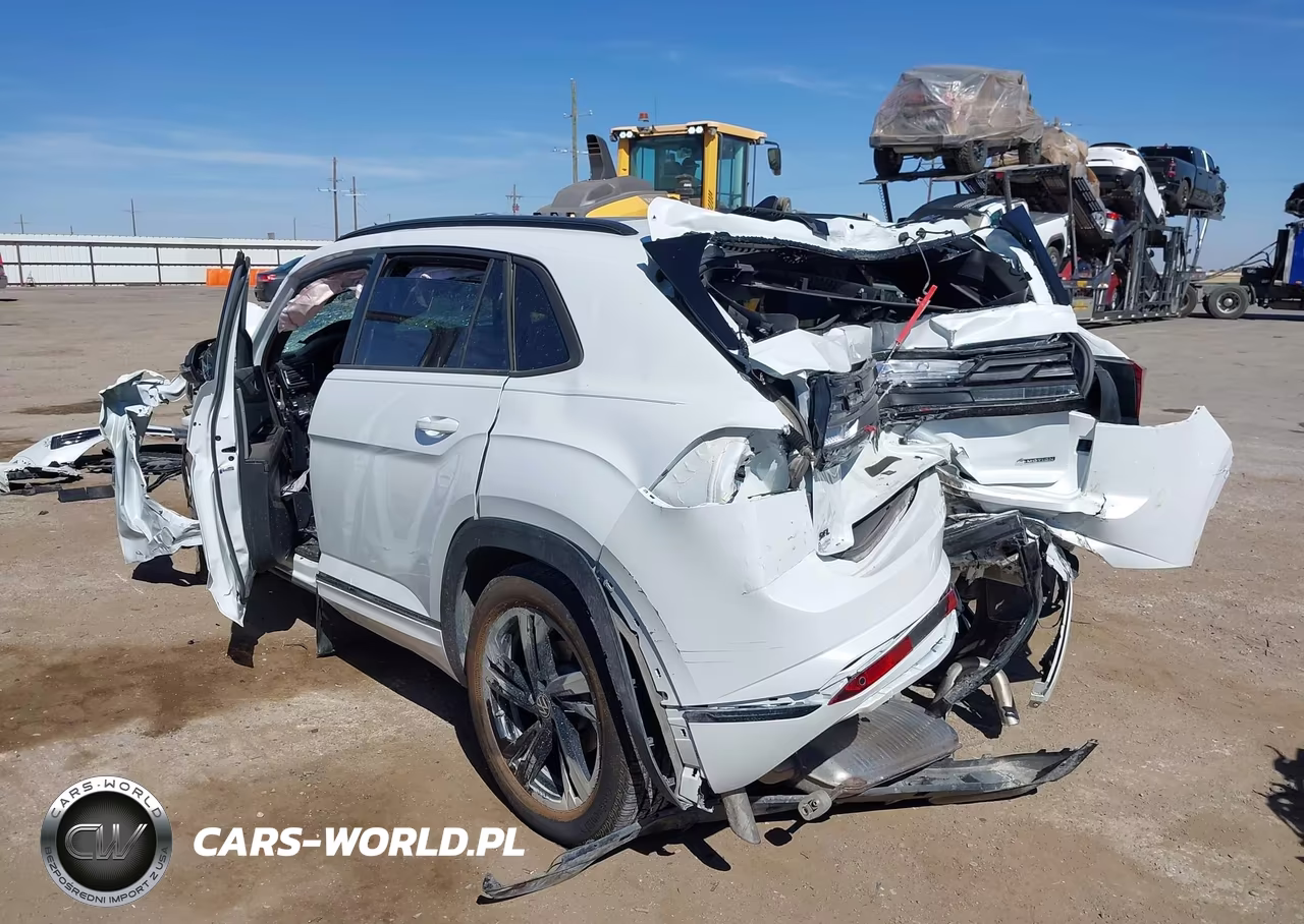 2025 Volkswagen Atlas Cross Sport 2.0T Sel R-Line Black VIN:1V2AE2CA4SC214818 - 3