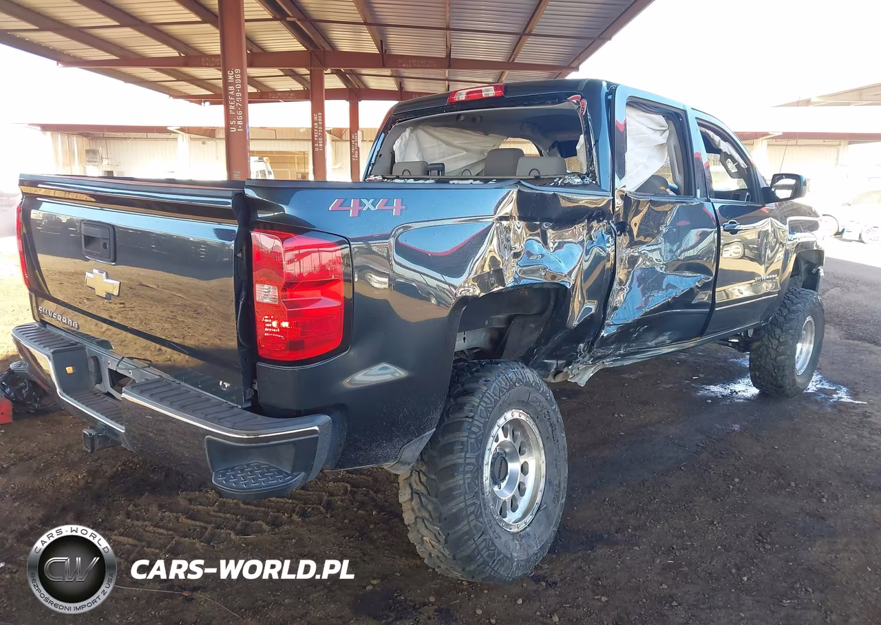 2018 Chevrolet Silverado 1500 1Lt VIN:3GCUKREC9JG312804 - 4