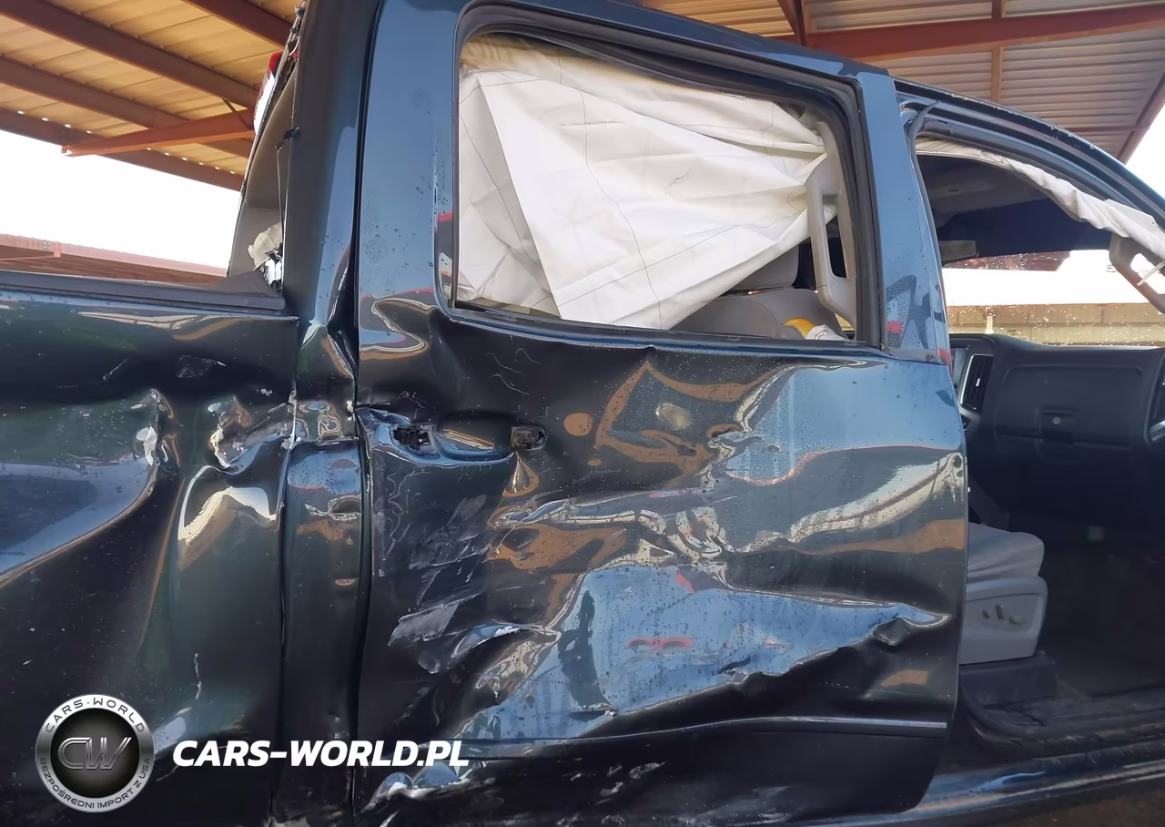 2018 Chevrolet Silverado 1500 1Lt VIN:3GCUKREC9JG312804 - 8