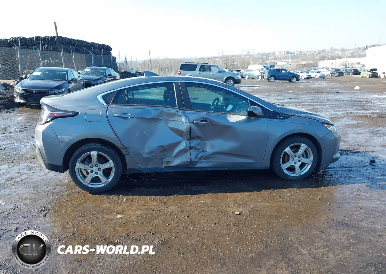 2018 Chevrolet Volt Lt VIN:1G1RA6S51JU115936 - 12