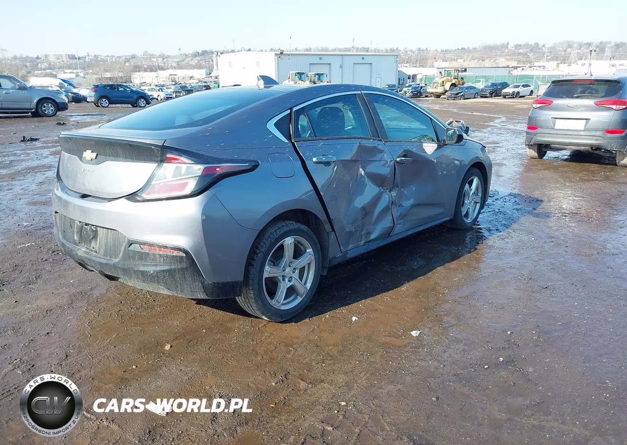 2018 Chevrolet Volt Lt VIN:1G1RA6S51JU115936 - 4
