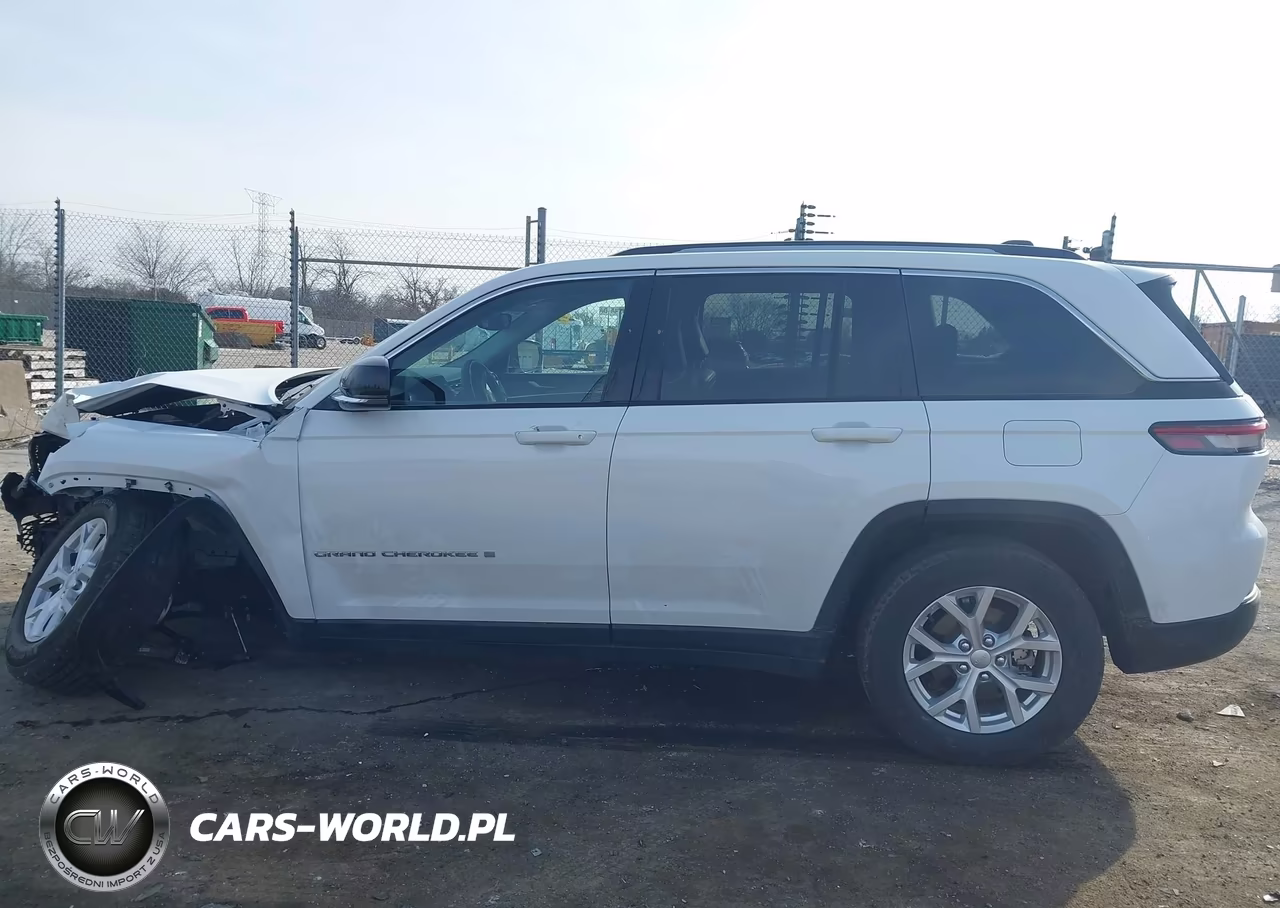 2023 Jeep Grand Cherokee Limited 4X4 VIN:1C4RJHBG8PC512143 - 14