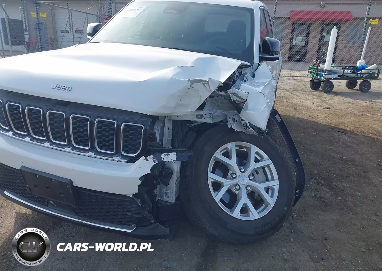 2023 Jeep Grand Cherokee Limited 4X4 VIN:1C4RJHBG8PC512143 - 6