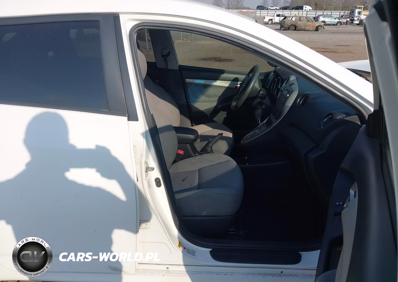 2009 Toyota Matrix VIN:2T1KU40E69C075790 - 5