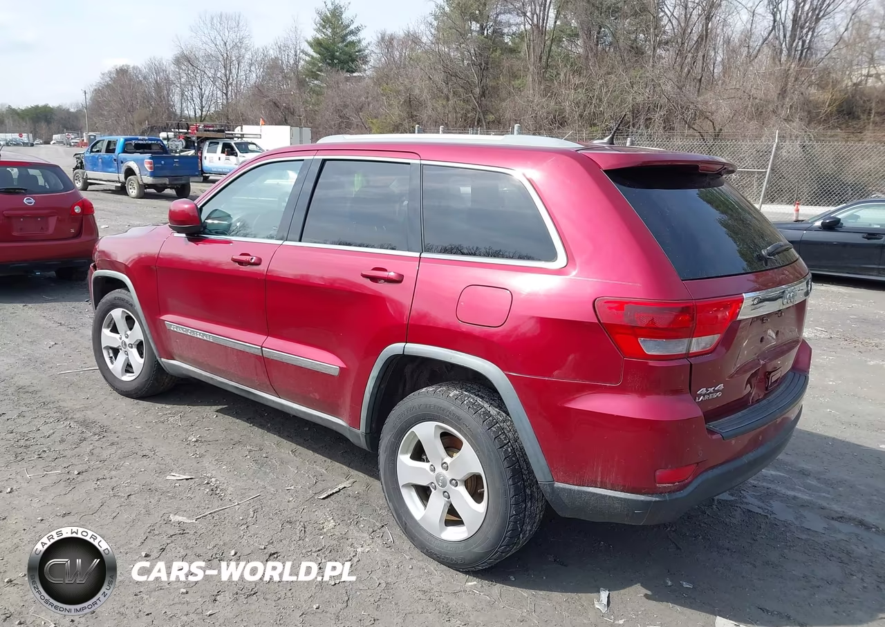 2012 Jeep Grand Cherokee Laredo VIN:1C4RJFAG9CC115556 - 3