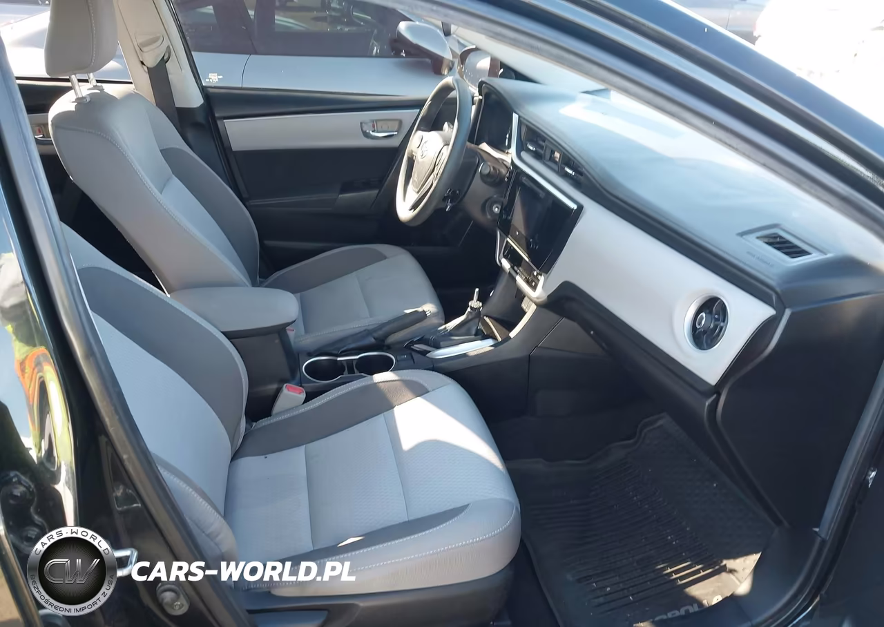 2019 Toyota Corolla Le VIN:2T1BURHE6KC197640 - 5