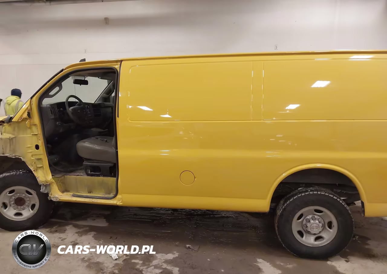 2019 Chevrolet Express 2500 Work Van VIN:1GCWGAFP2K1338738 - 14