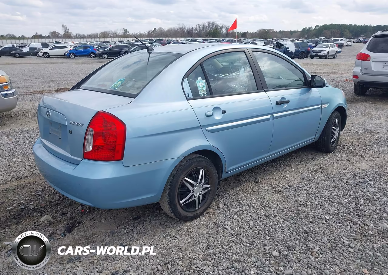 2007 Hyundai Accent Gls VIN:KMHCN46C37U088077 - 4