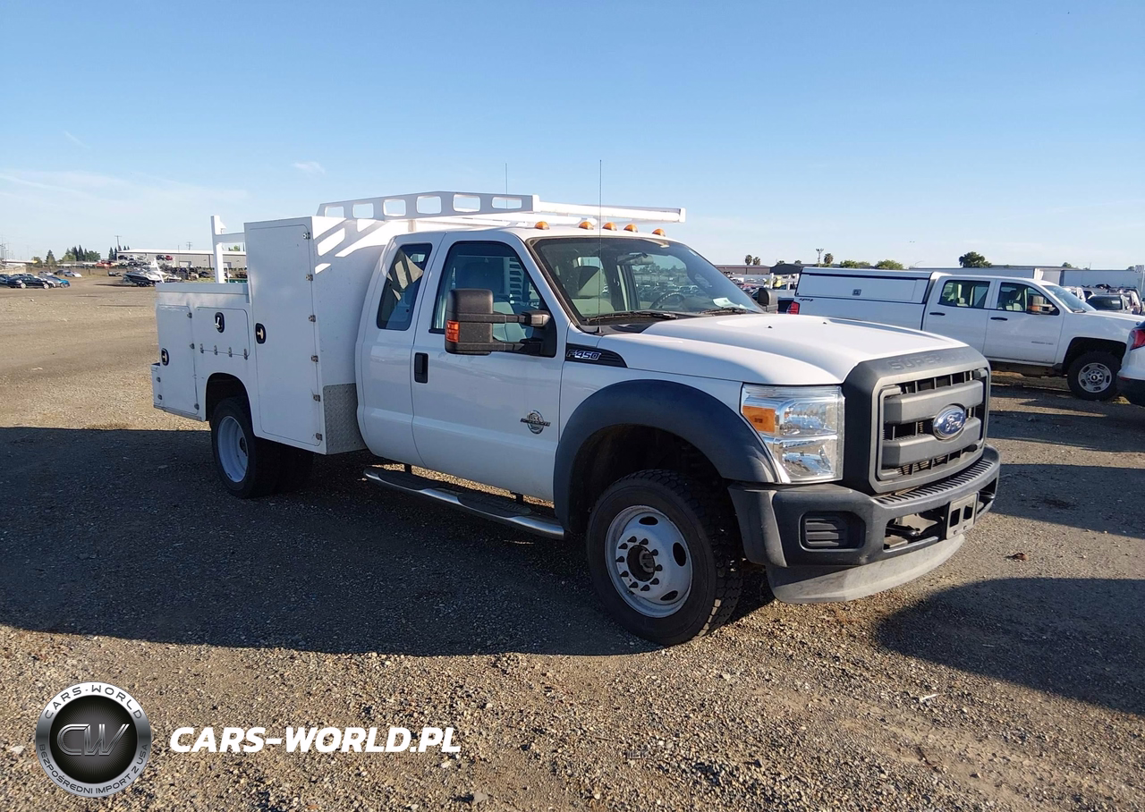 2015 Ford F-450 Chassis Xl
