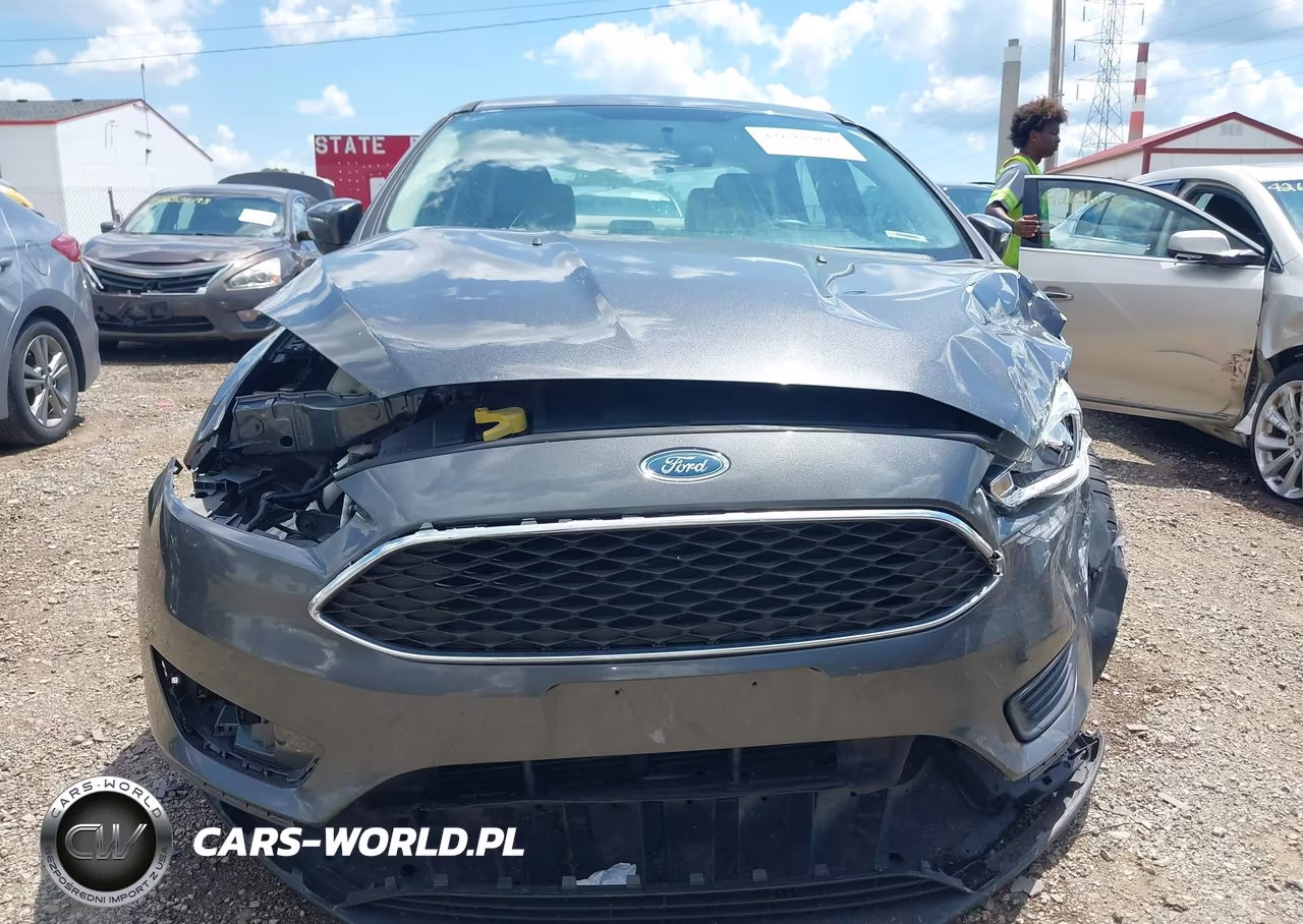 2015 Ford Focus Se VIN:1FADP3F22FL280475 - 13