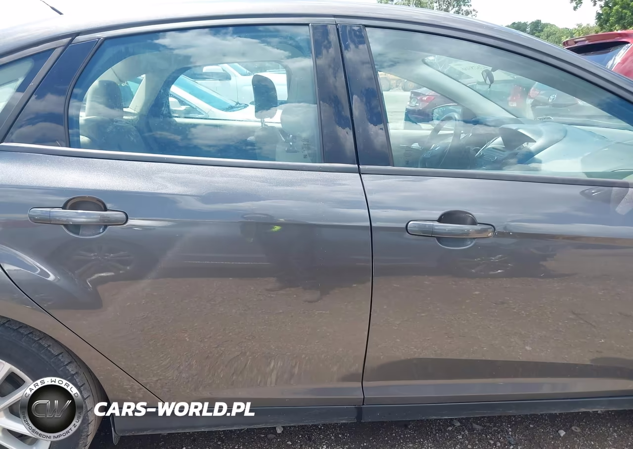 2015 Ford Focus Se VIN:1FADP3F22FL280475 - 14