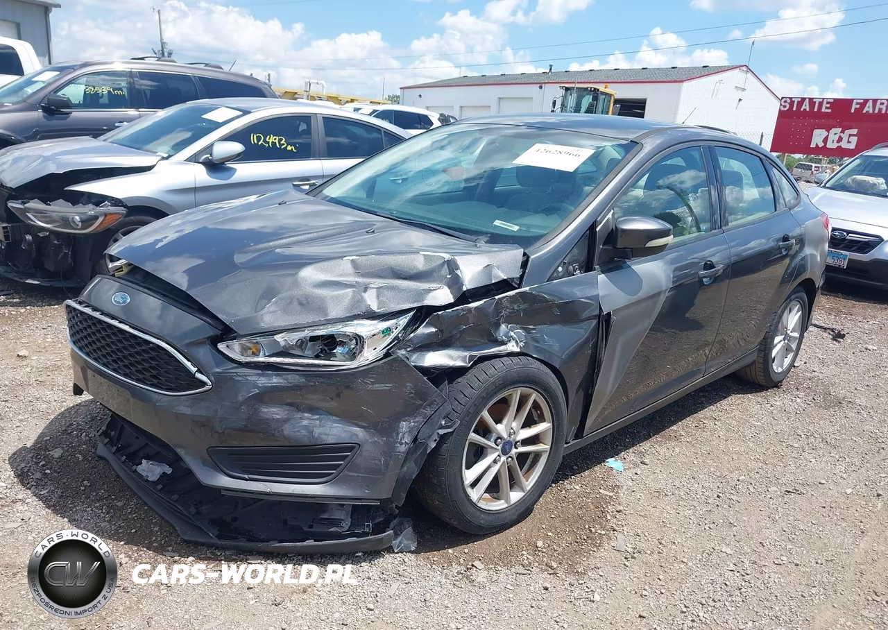 2015 Ford Focus Se VIN:1FADP3F22FL280475 - 2