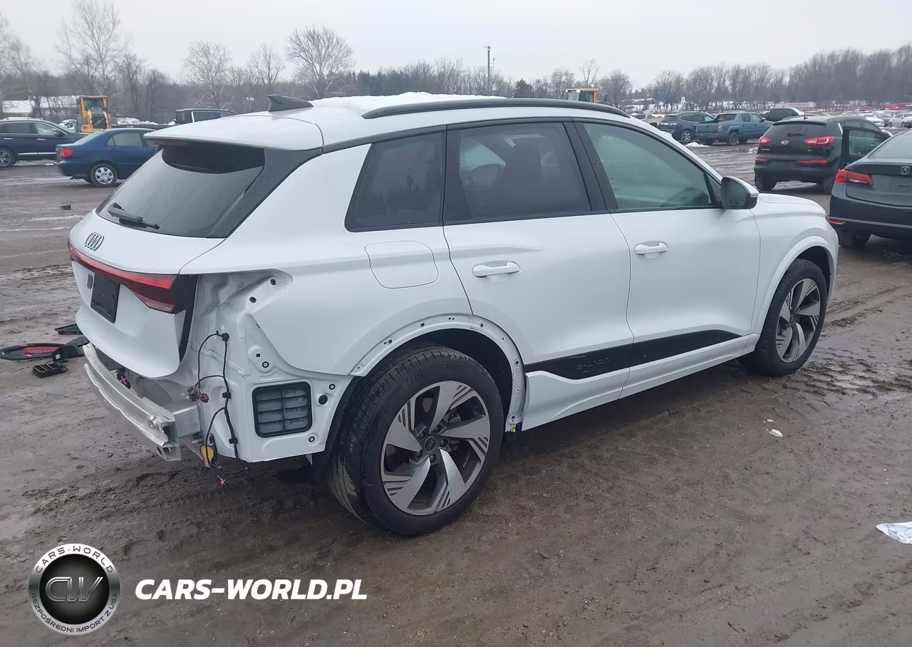 2025 Audi Q6 E-Tron Premium Plus Quattro VIN:WA124BGF8SA015856 - 4