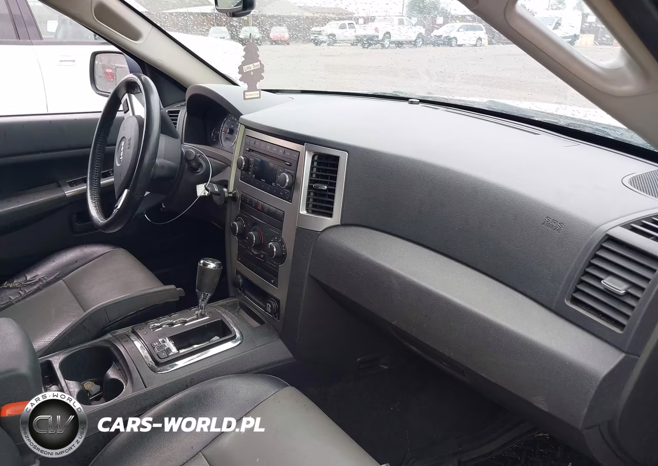 2008 Jeep Grand Cherokee Laredo VIN:1J8HR48N98C237539 - 5