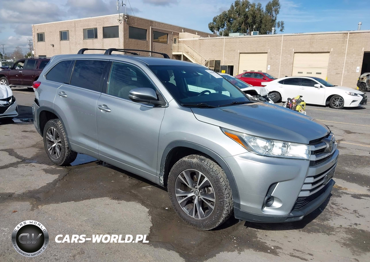 2018 Toyota Highlander Le