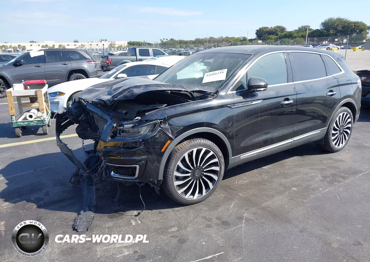 2019 Lincoln Nautilus Black Label VIN:2LMPJ7J92KBL19824 - 2