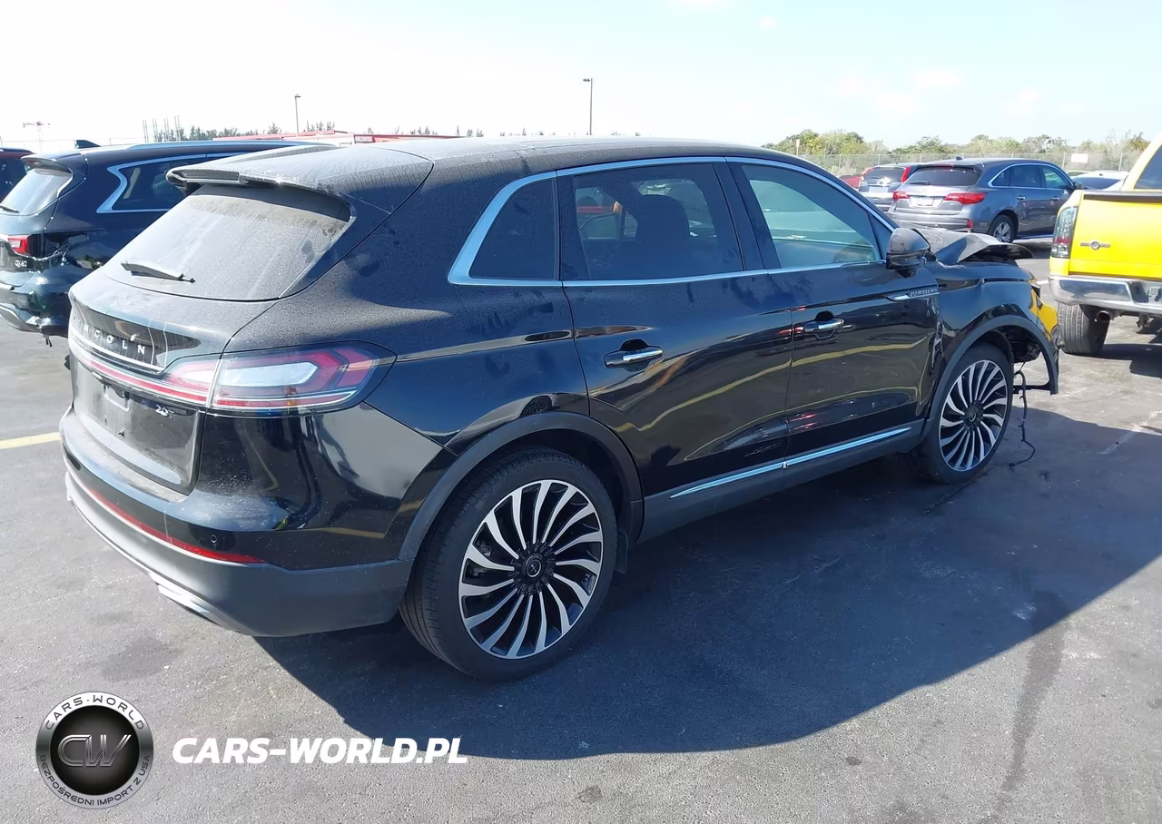 2019 Lincoln Nautilus Black Label VIN:2LMPJ7J92KBL19824 - 4