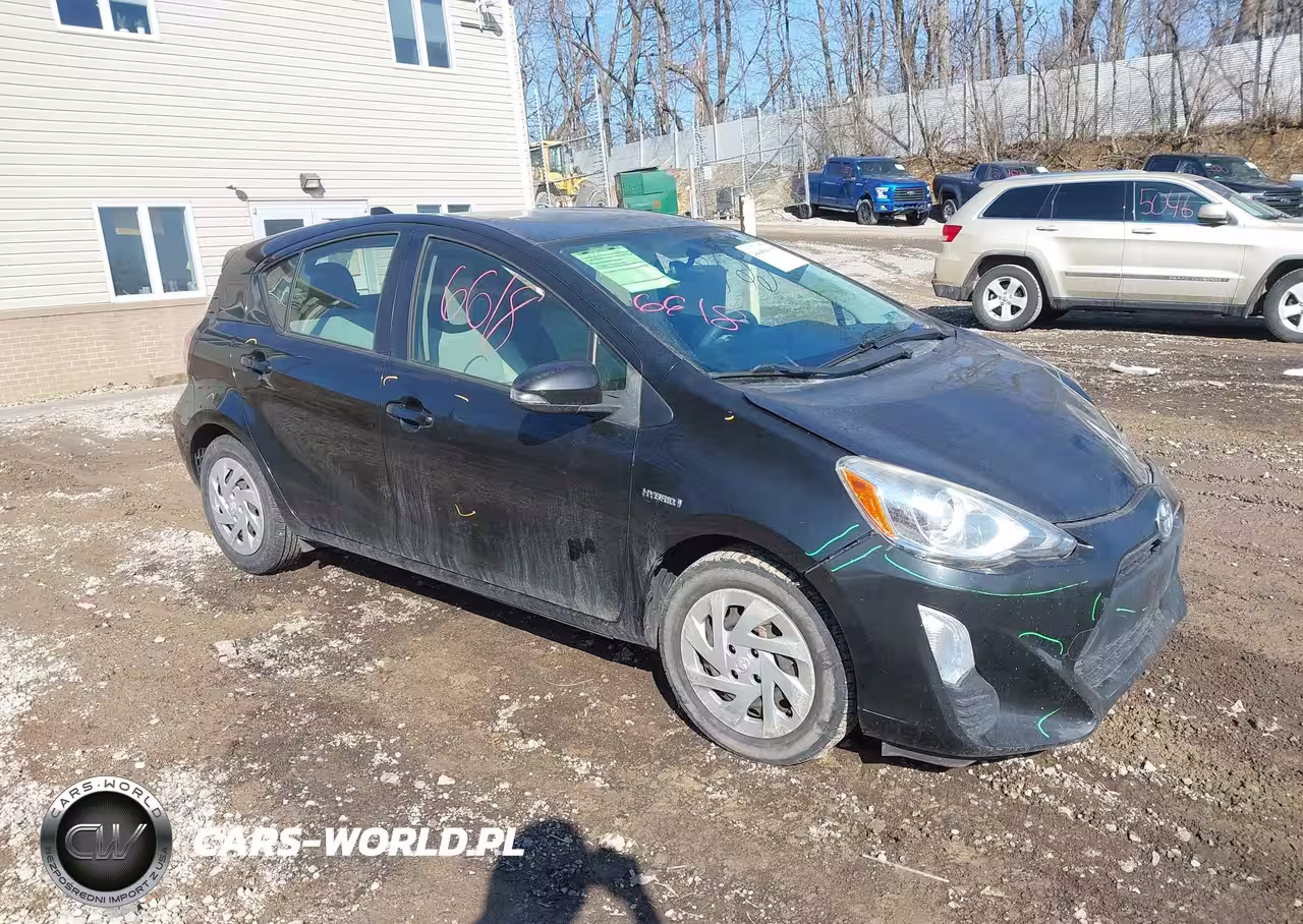 2016 Toyota Prius C One