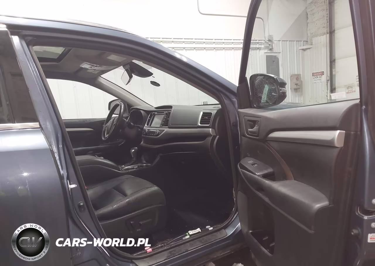 2017 Toyota Highlander Xle VIN:5TDJZRFH6HS413674 - 5