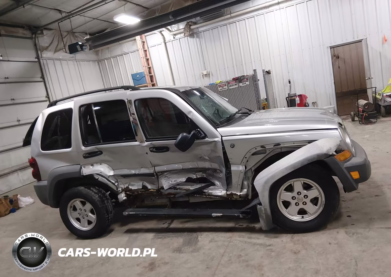 2007 Jeep Liberty Sport VIN:1J4GL48K77W611535 - 13