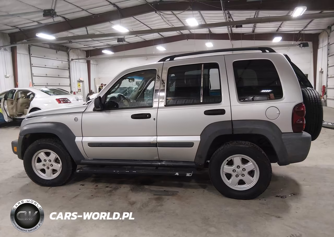 2007 Jeep Liberty Sport VIN:1J4GL48K77W611535 - 14