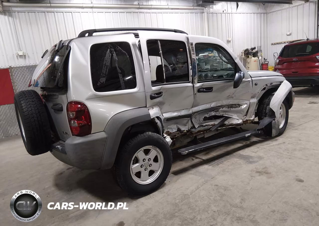 2007 Jeep Liberty Sport VIN:1J4GL48K77W611535 - 4