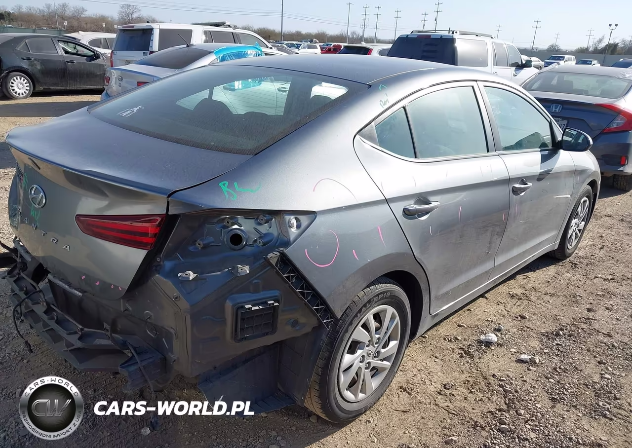 2019 Hyundai Elantra Se VIN:5NPD74LF5KH406169 - 4