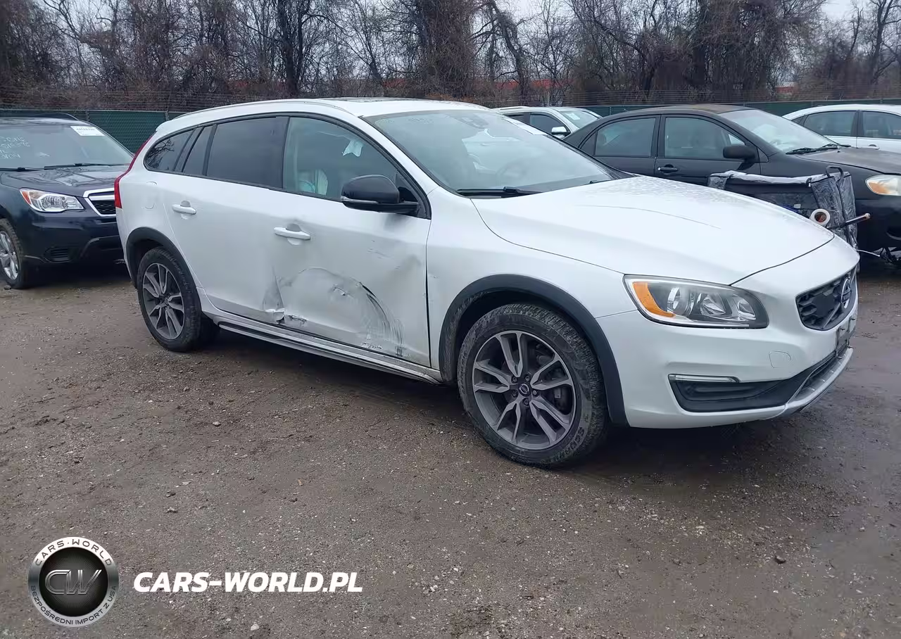 2017 Volvo V60 Cross Country T5