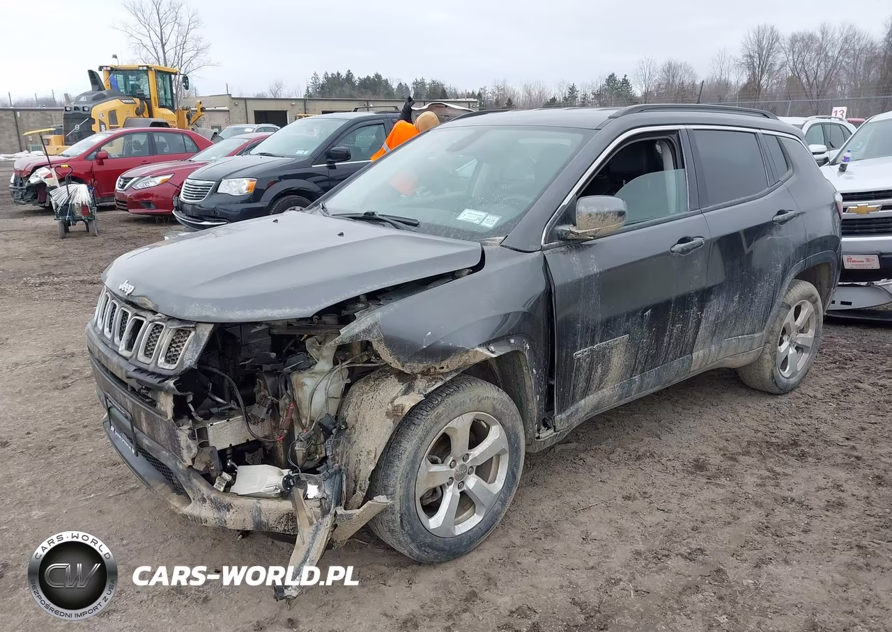 2018 Jeep Compass Latitude 4X4 VIN:3C4NJDBB0JT401979 - 2