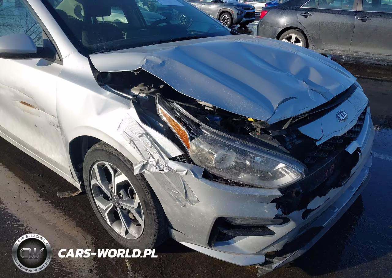 2019 Kia Forte Lxs VIN:3KPF24AD7KE125097 - 6