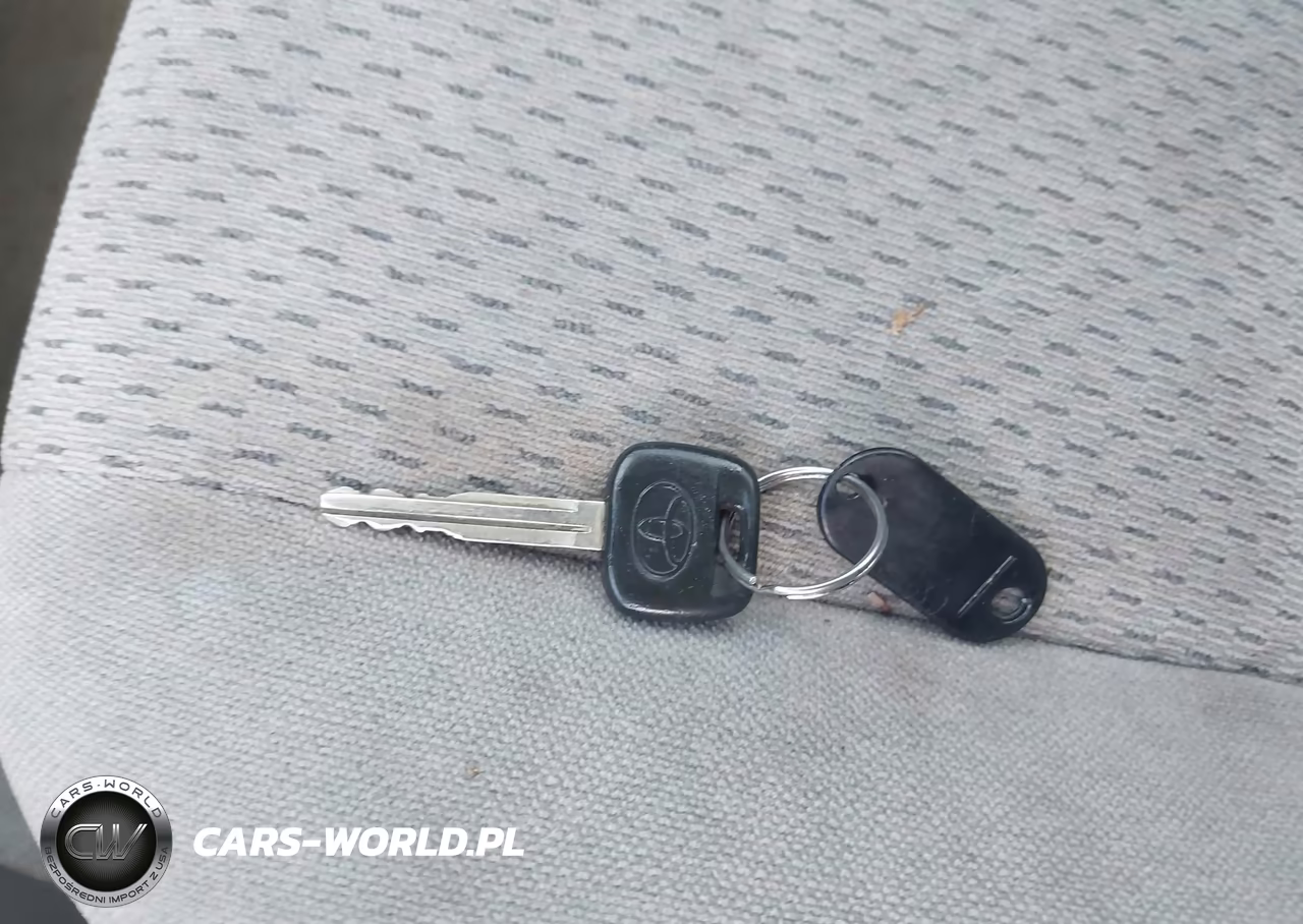 2003 Toyota Camry Le VIN:4T1BE32K73U221839 - 11