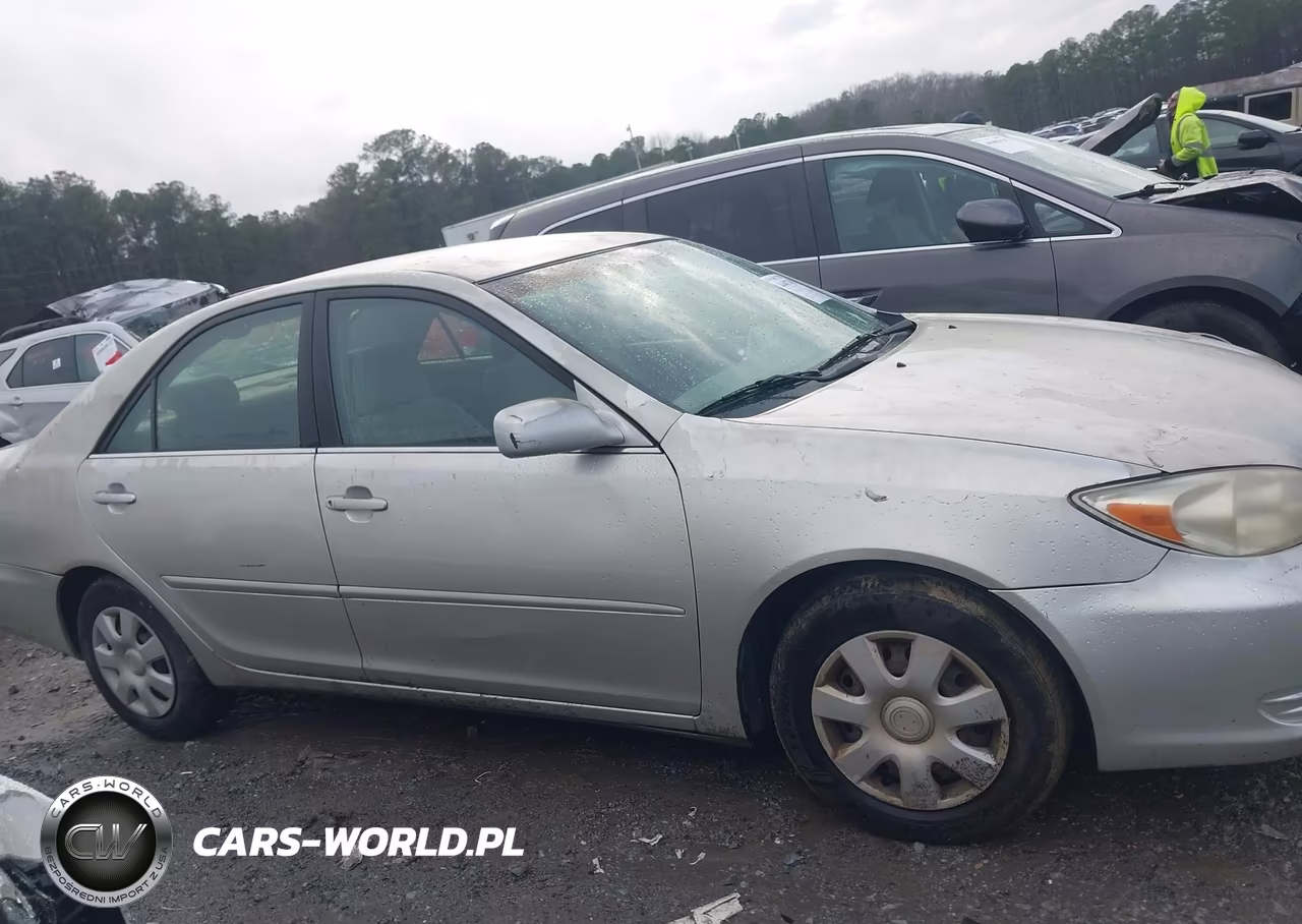2003 Toyota Camry Le VIN:4T1BE32K73U221839 - 13