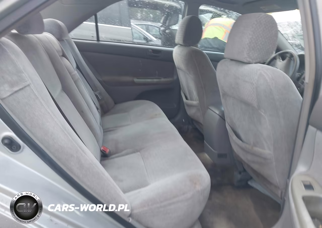 2003 Toyota Camry Le VIN:4T1BE32K73U221839 - 8