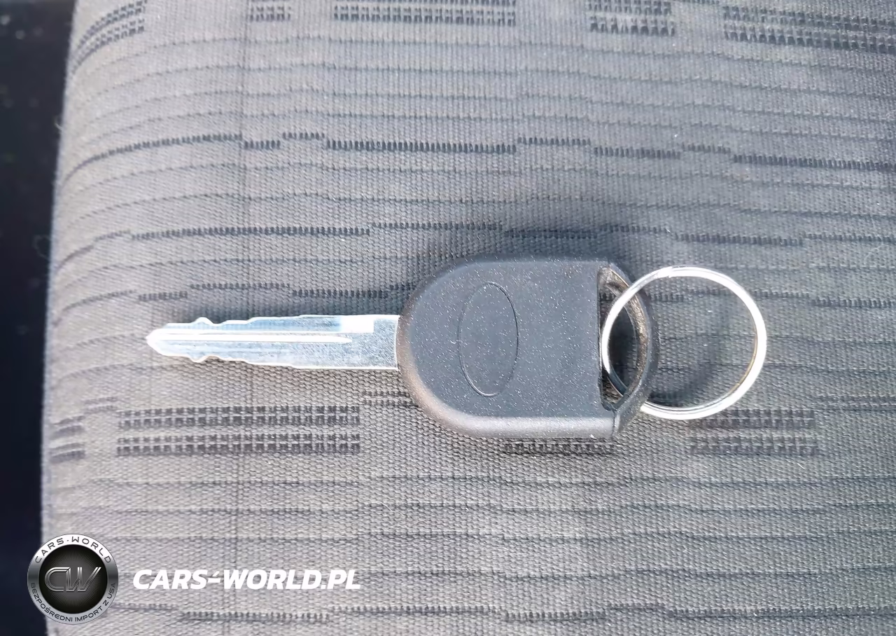 2009 Ford Focus Se VIN:1FAHP35N29W242065 - 11