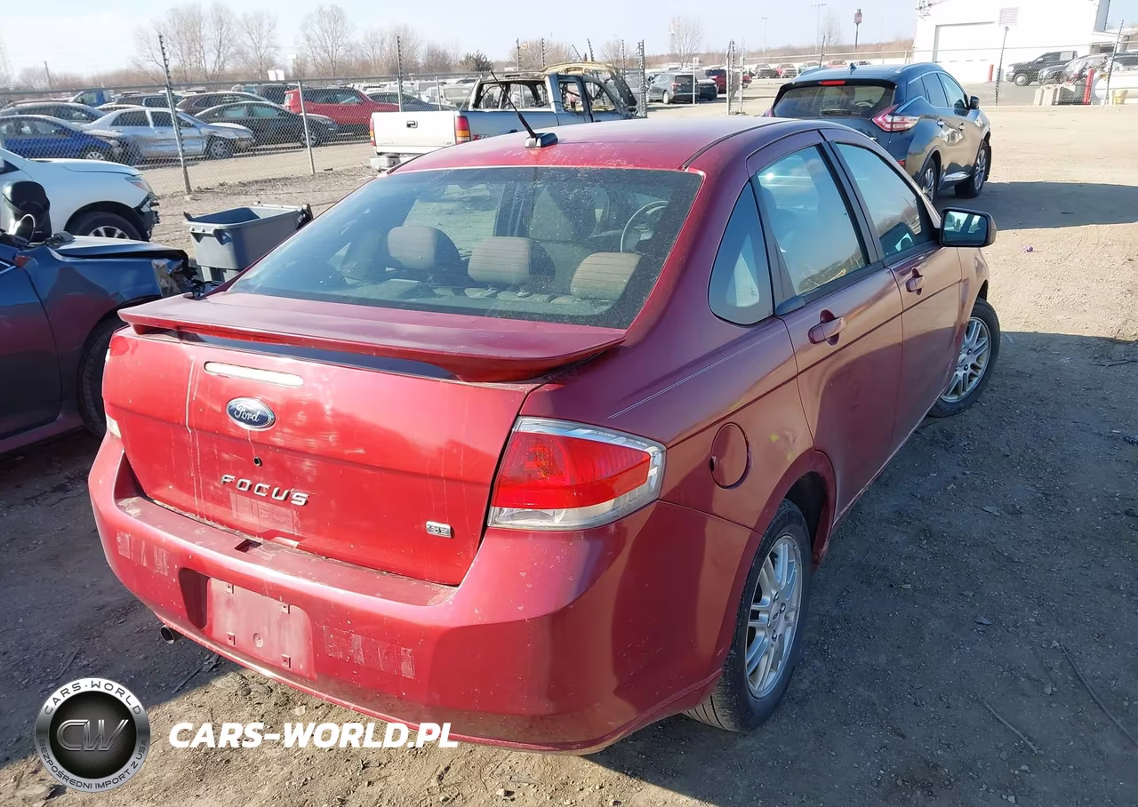 2009 Ford Focus Se VIN:1FAHP35N29W242065 - 4