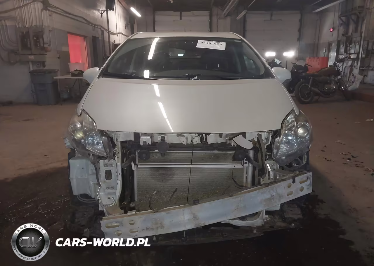 2015 Toyota Prius Persona Series Special Edition VIN:JTDKN3DU5F0421309 - 12