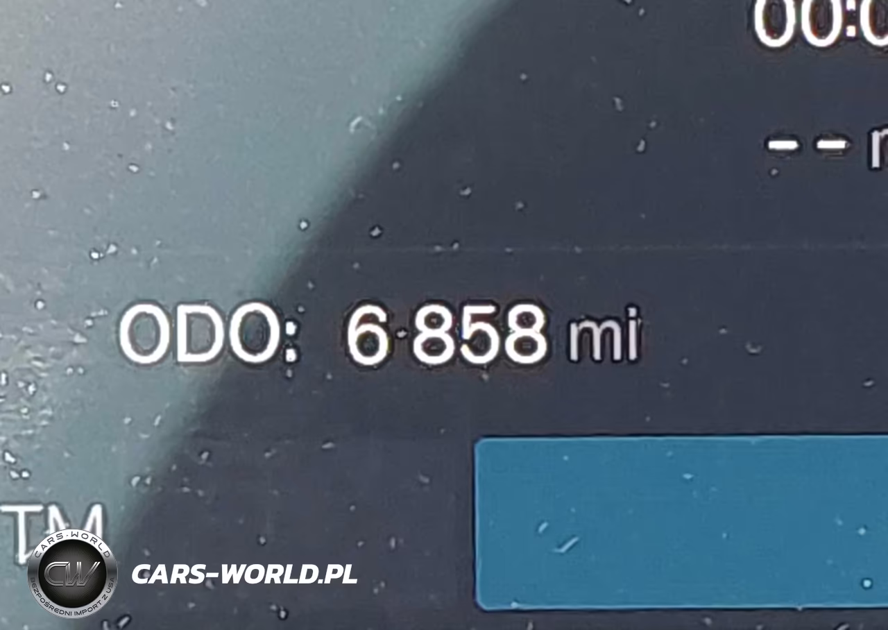 2025 Volvo Xc40 B5 Ultra Dark Theme VIN:YV4L12UM4S2517311 - 16