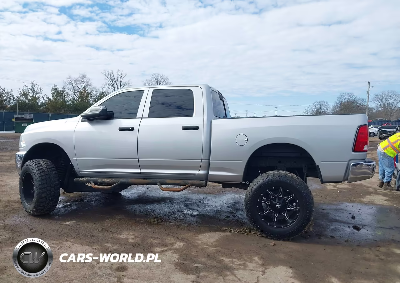 2017 Ram 2500 Tradesman 4X4 6'4 Box VIN:3C6UR5CJ4HG561714 - 15