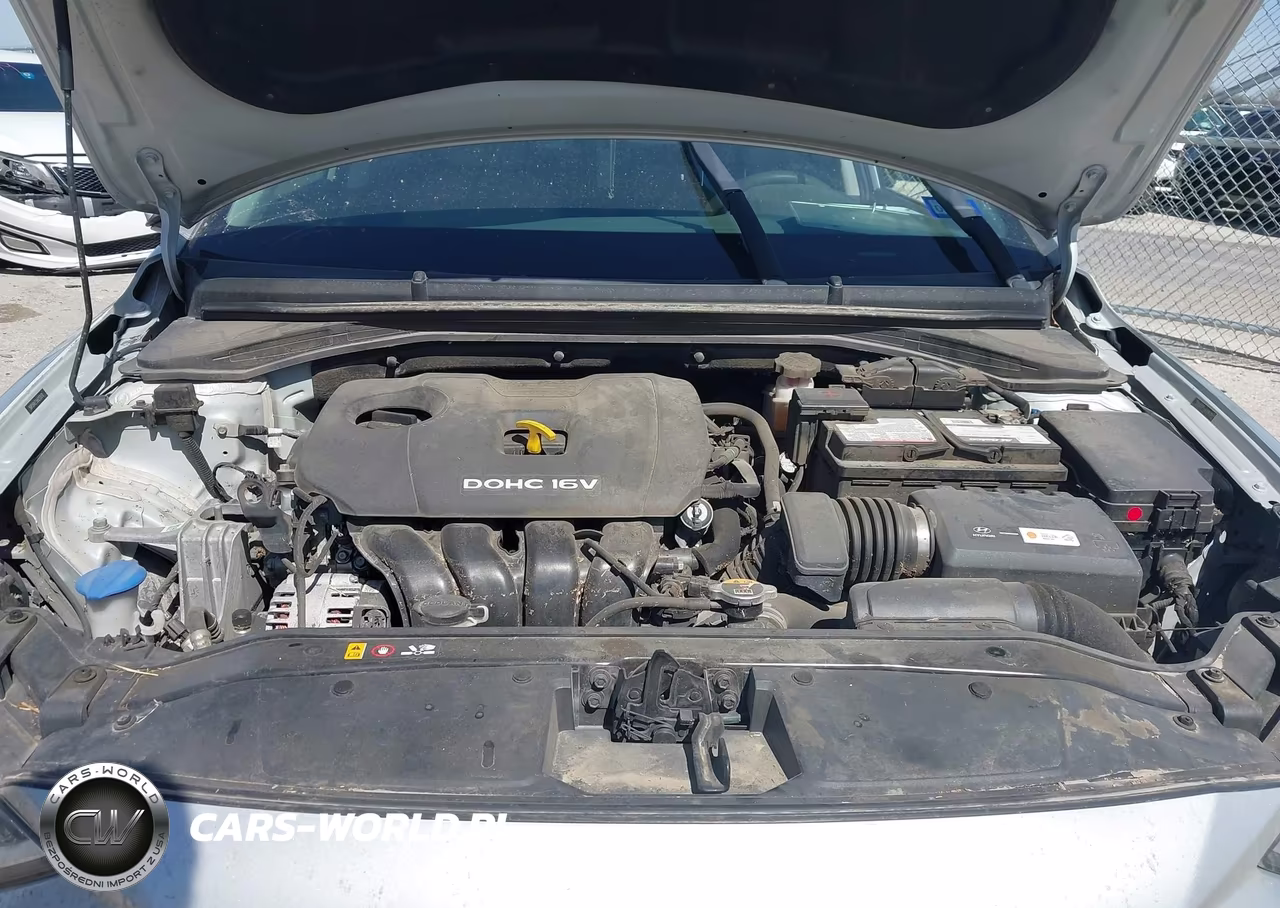 2017 Hyundai Elantra Se VIN:5NPD84LF5HH212070 - 10