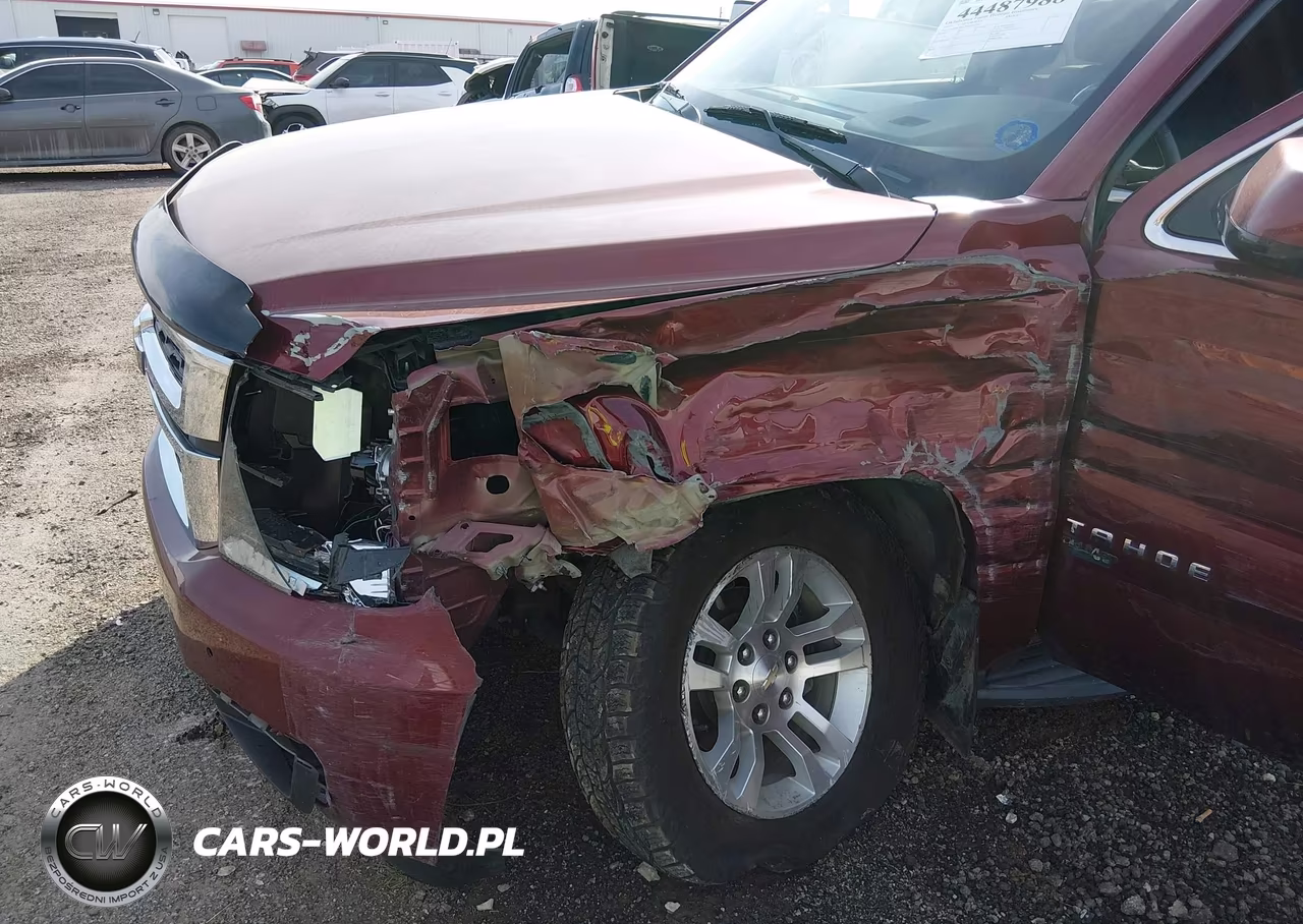 2019 Chevrolet Tahoe Lt VIN:1GNSKBKC7KR365710 - 6