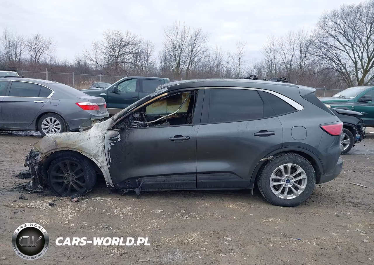 2020 Ford Escape Se VIN:1FMCU9G61LUA78165 - 13