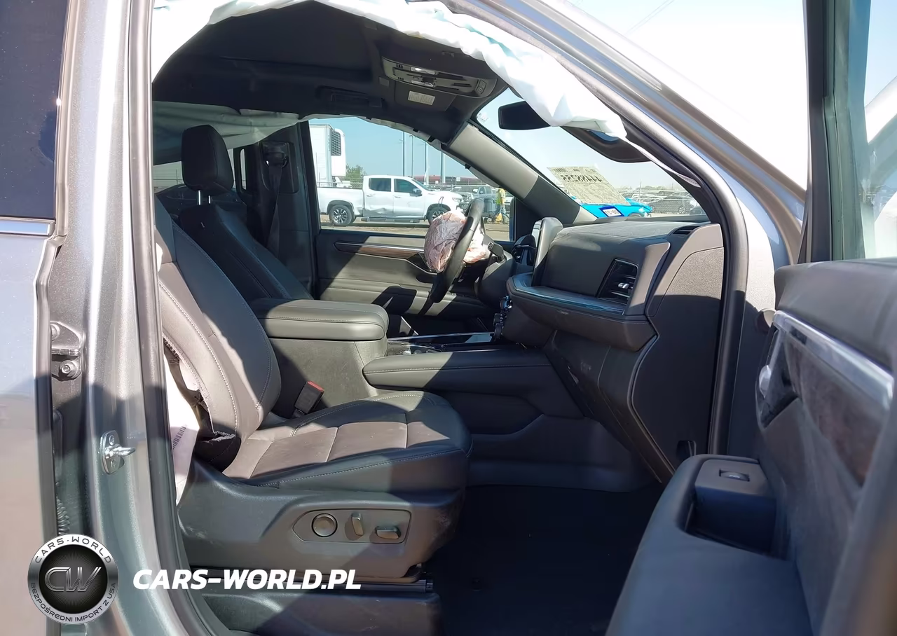 2025 Chevrolet Tahoe 4Wd Lt VIN:1GNS6NR8XSR335592 - 5