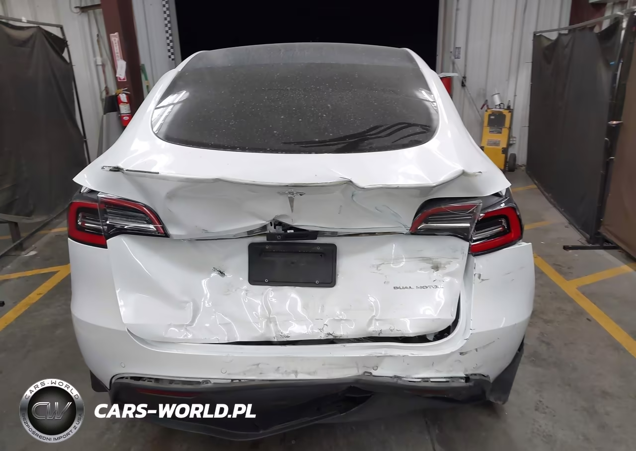 2020 Tesla Model Y Long Range Dual Motor All-Wheel Drive VIN:5YJYGDEEXLF055989 - 16