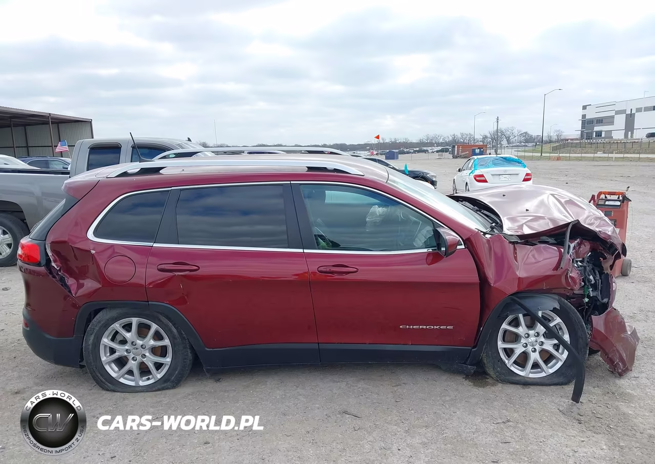 2018 Jeep Cherokee Latitude Plus Fwd VIN:1C4PJLLB6JD605032 - 13