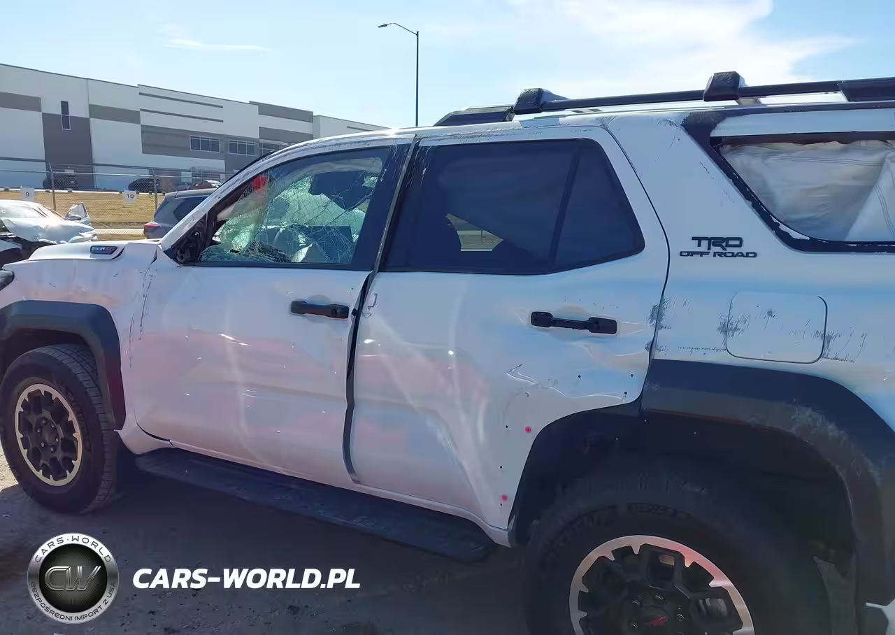 2025 Toyota 4Runner Hybrid Trd Off Road Premium VIN:JTEVB5BR5S5015491 - 13