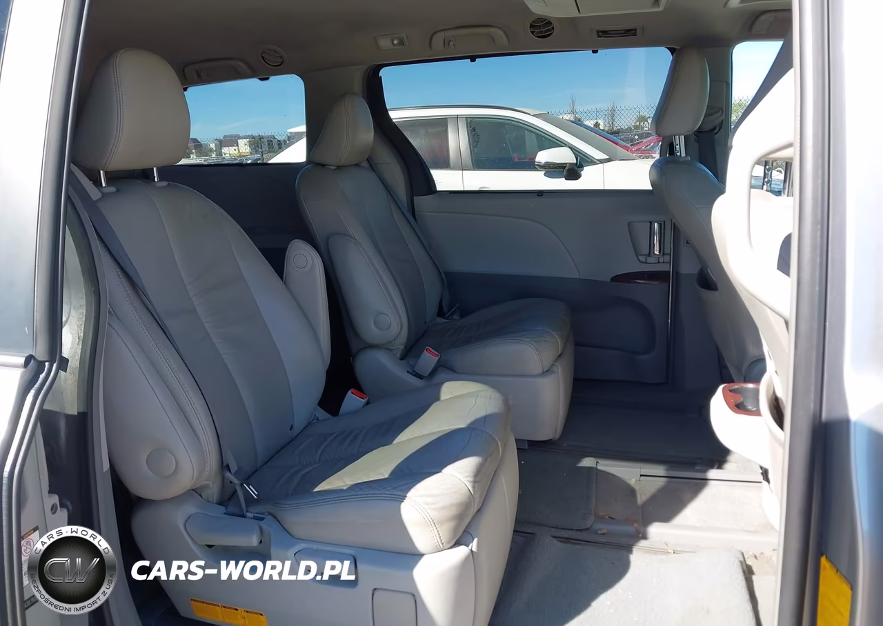 2011 Toyota Sienna Xle VIN:5TDDK3DC7BS003205 - 8